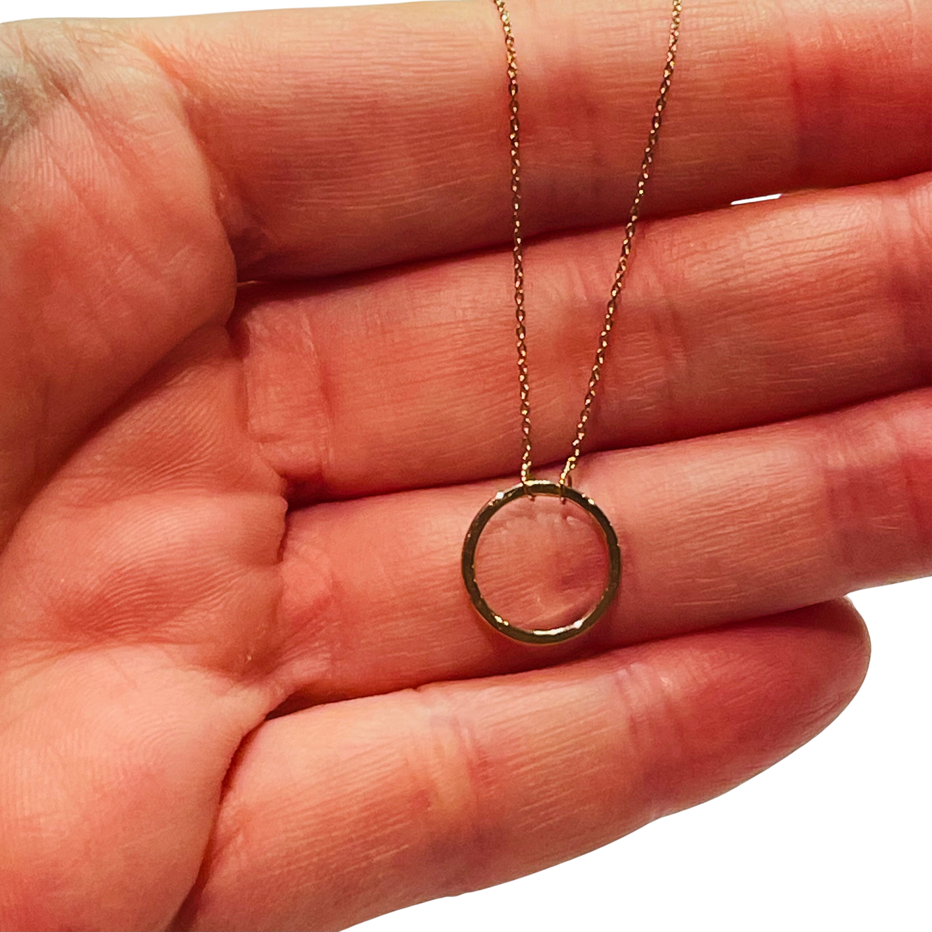 Rose gold circle pendant with chain