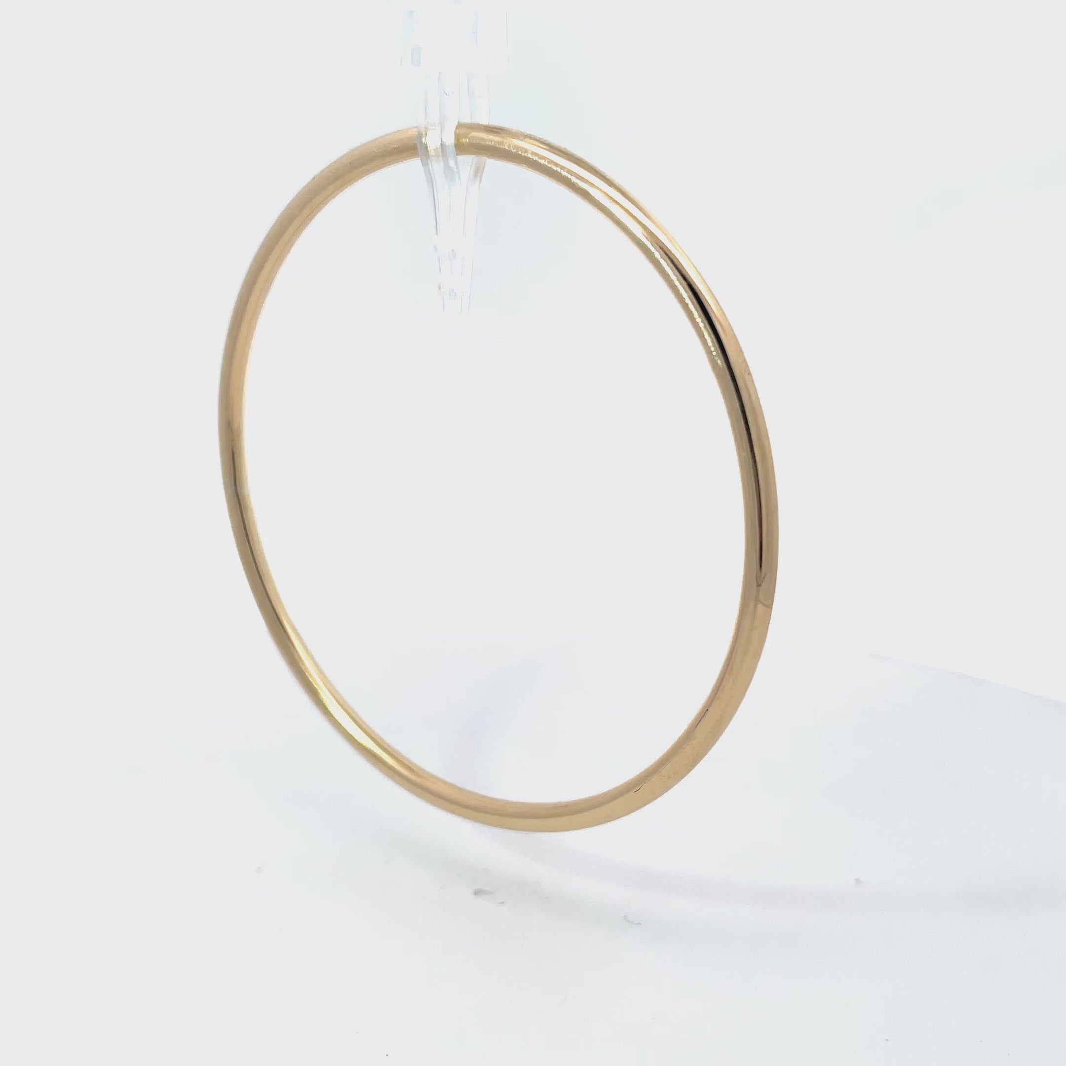 Yellow Gold Round Bangle