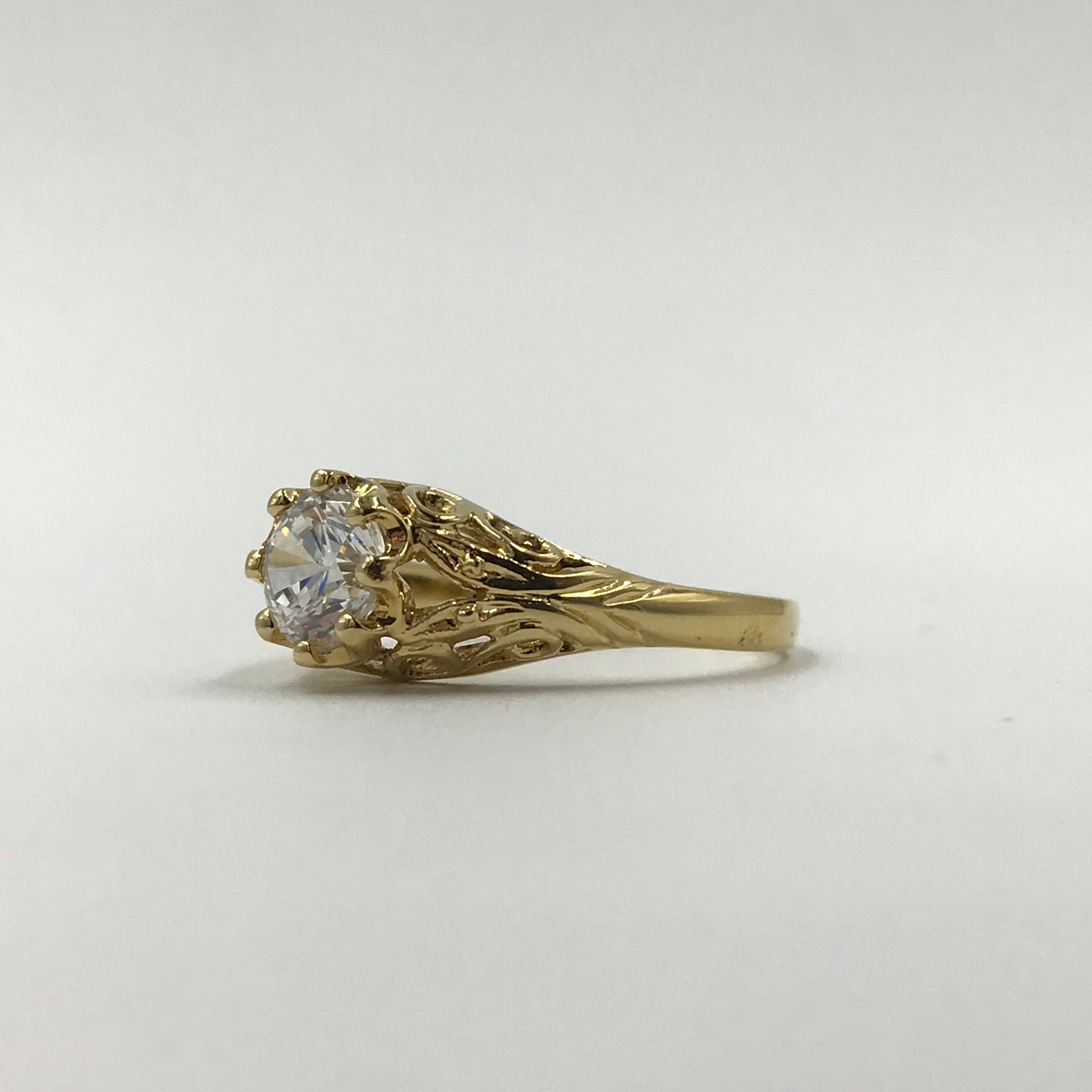 9ct Gold Claw Set Ring With Filigree Detail