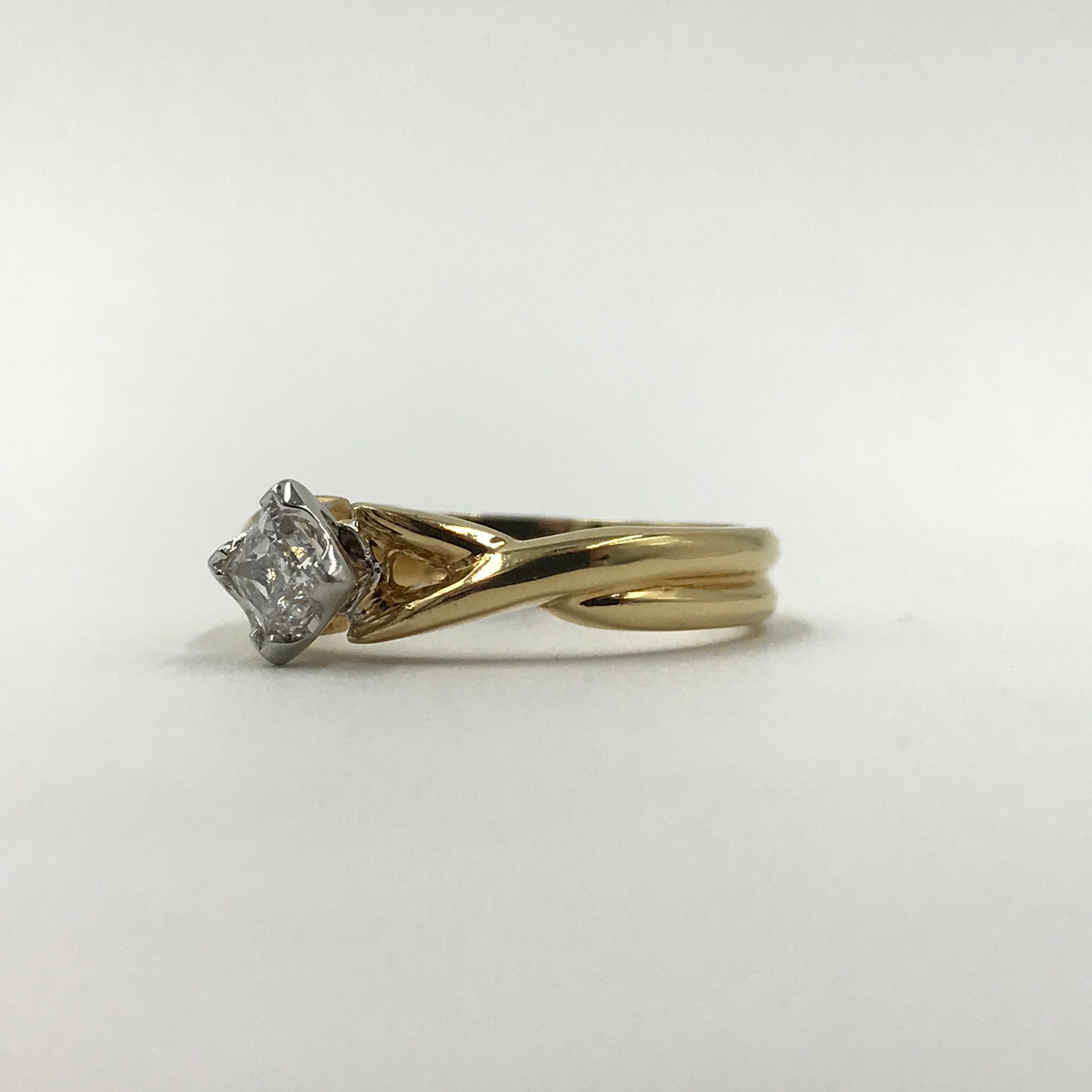9ct Princess Cut Ring With Twist Band
