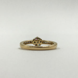 18ct Yellow Gold Diamond Set Cluster Ring With Shoulder Stones